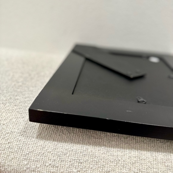 TRESHOLD Picture Frame - Picture 4 of 7